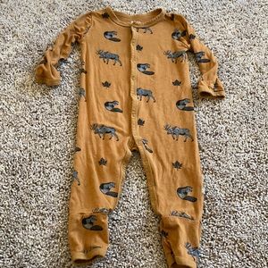 Kyte baby Canadian romper